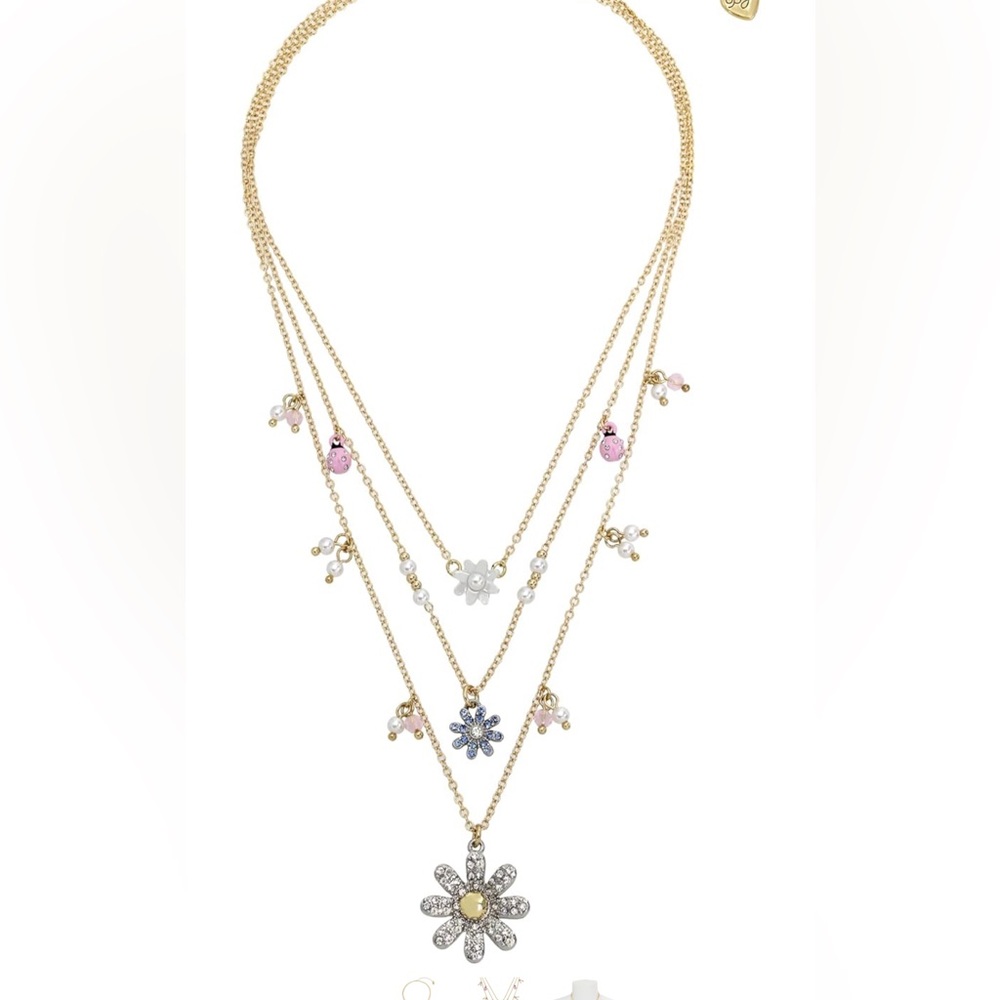 Gorgeous Betsy Johnson necklace